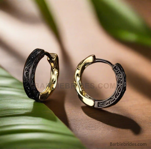 Uniquely Crafted Retro Tang Grass Grain Sense Textured Black Gold High-End Men & Women Hoop Earrings